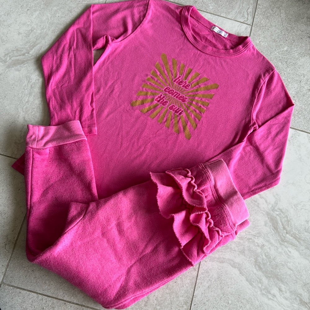 Cozii long sleeve and sweat set with ruffle butt